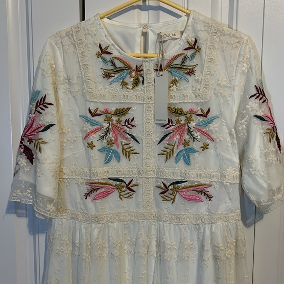 Embroidered & Lace Dress - Picture 4 of 7